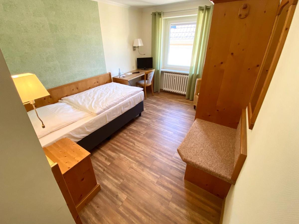 Hotel Deutsches Haus Kitzingen Exteriör bild